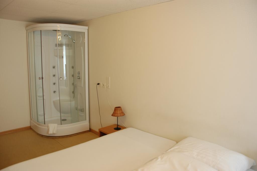 Hotel Weisses Kreuz St. Gallen Quarto foto
